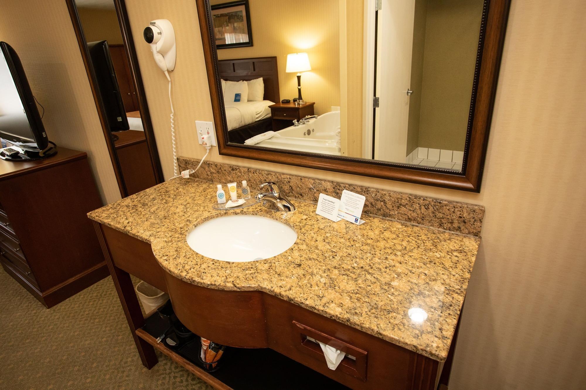Comfort Inn Traverse City Exterior foto