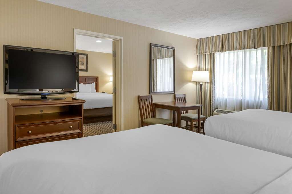 Comfort Inn Traverse City Habitación foto